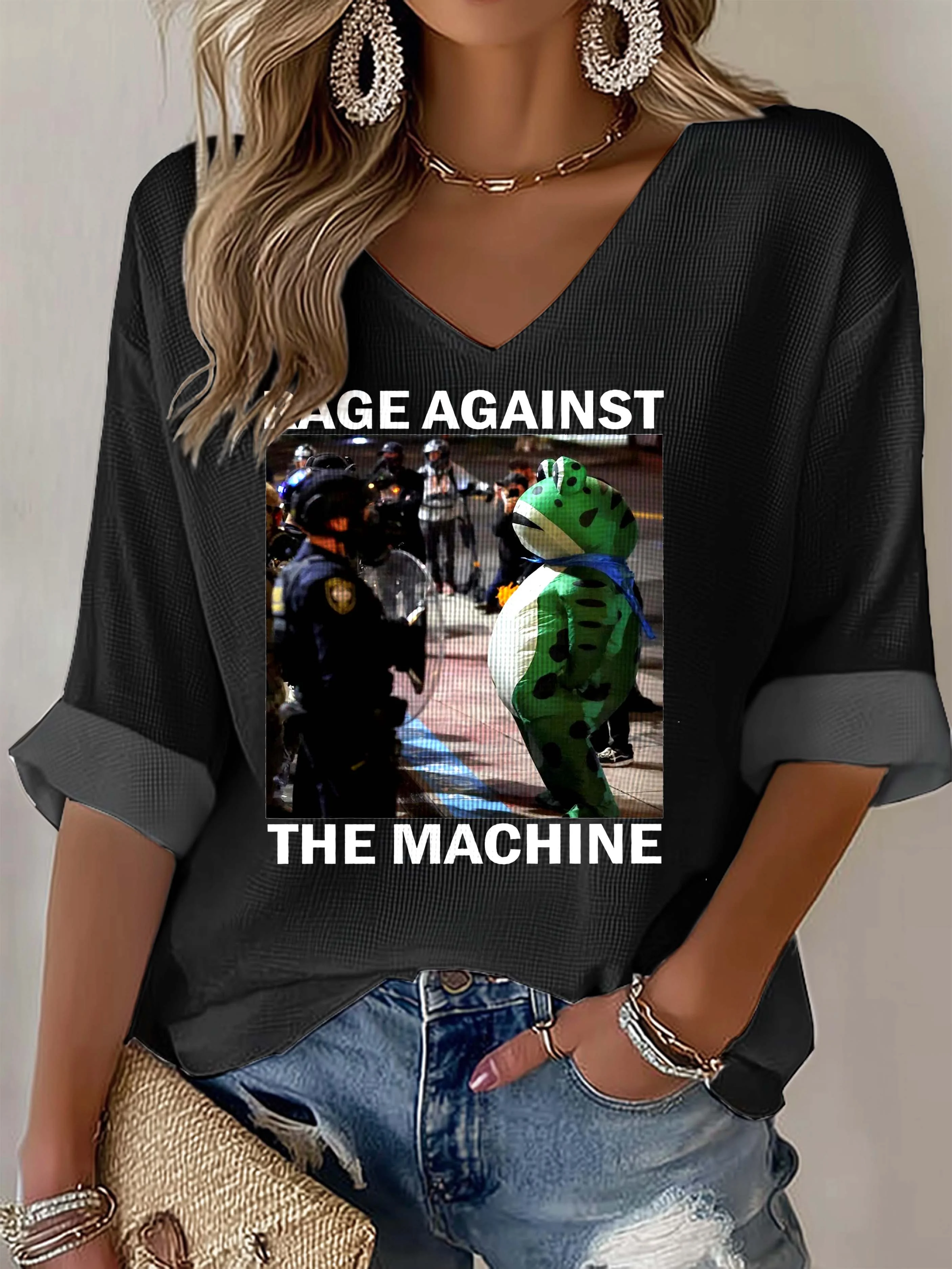 Portland Frog Women's V-Neck Print Top